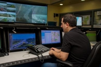 תמונה של חדר בקרה